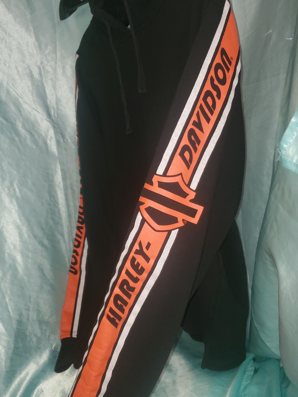 Harley-Davidson Women's Black Hoodie with Orange Sleeve Stripes ,Thumb Holes XL - Picture 2 of 8